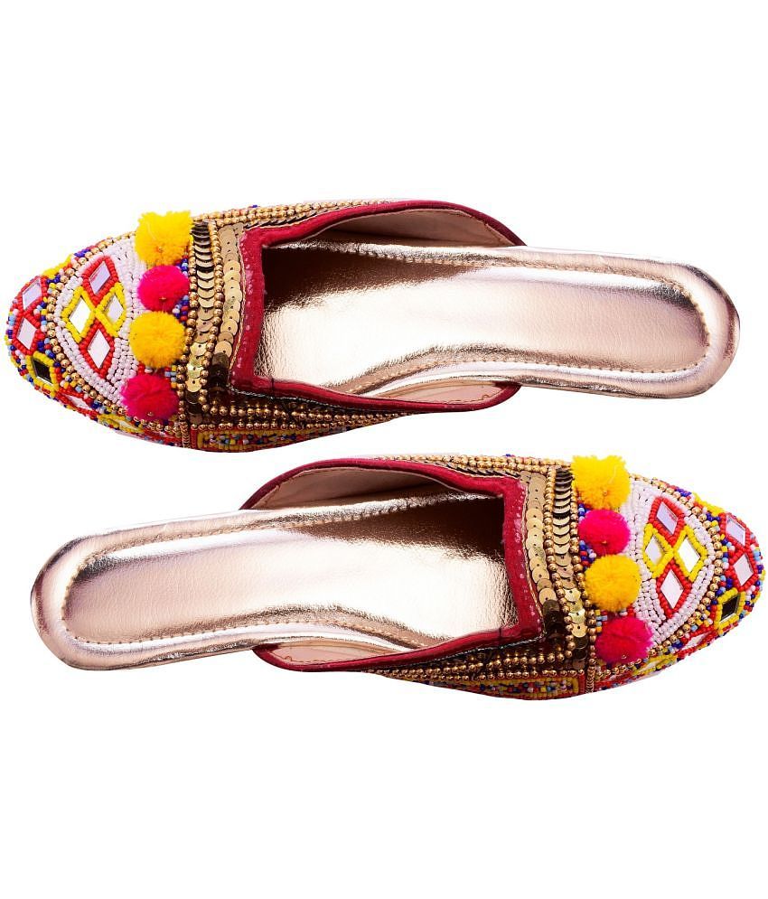 Affordable Men Anjaneya Creations Multi Color Ethnic Footwear - None 2025 at ShopCircuit | ONDC