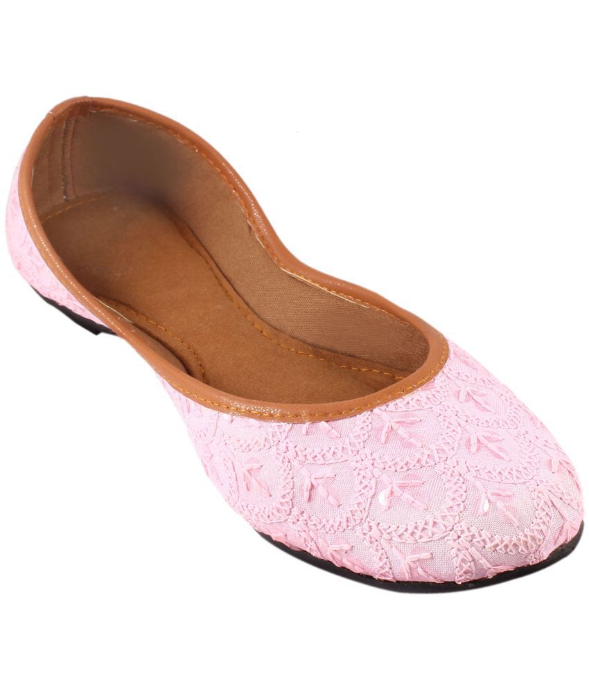     			Apratim Pink Ethnic Footwear