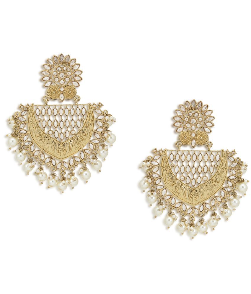     			Sukkhi Glitzy Pearl Gold Plated Kundan Chandbali Earring for Women