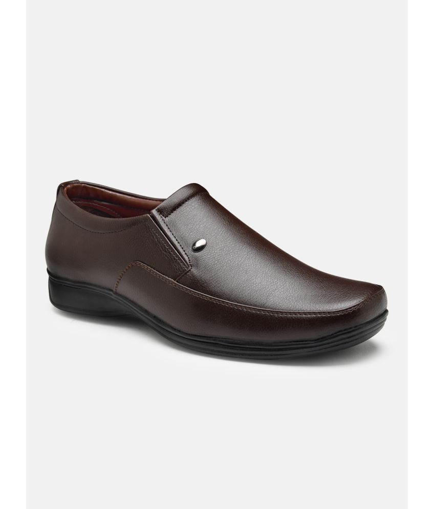     			Action - Brown Men's Slip On Formal Shoes