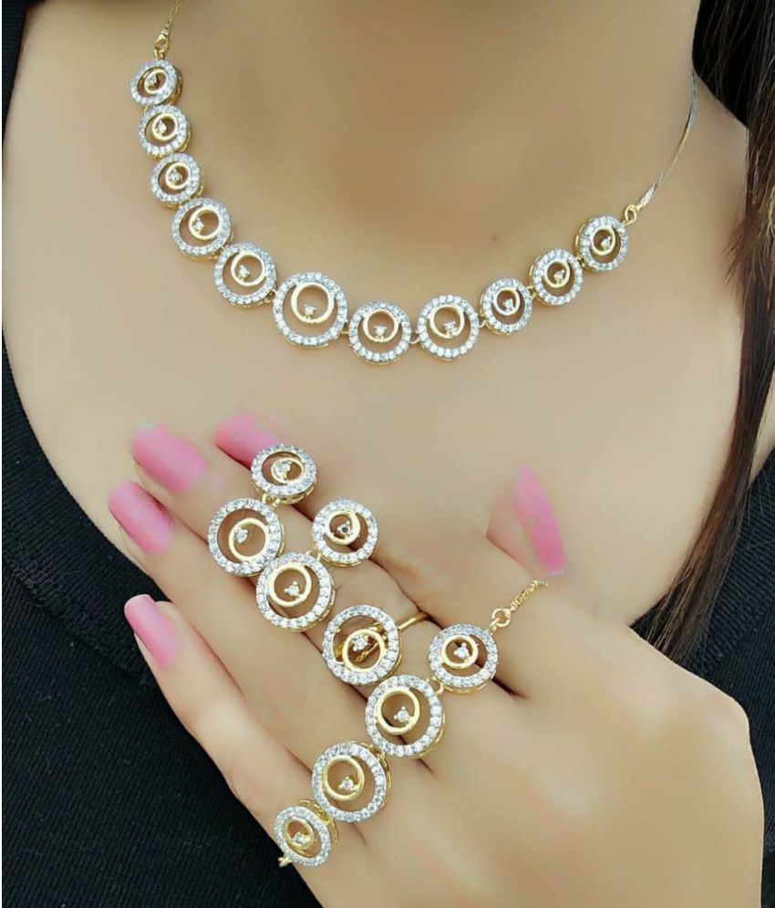     			Sukkhi Alloy Golden Contemporary/Fashion Necklaces Set