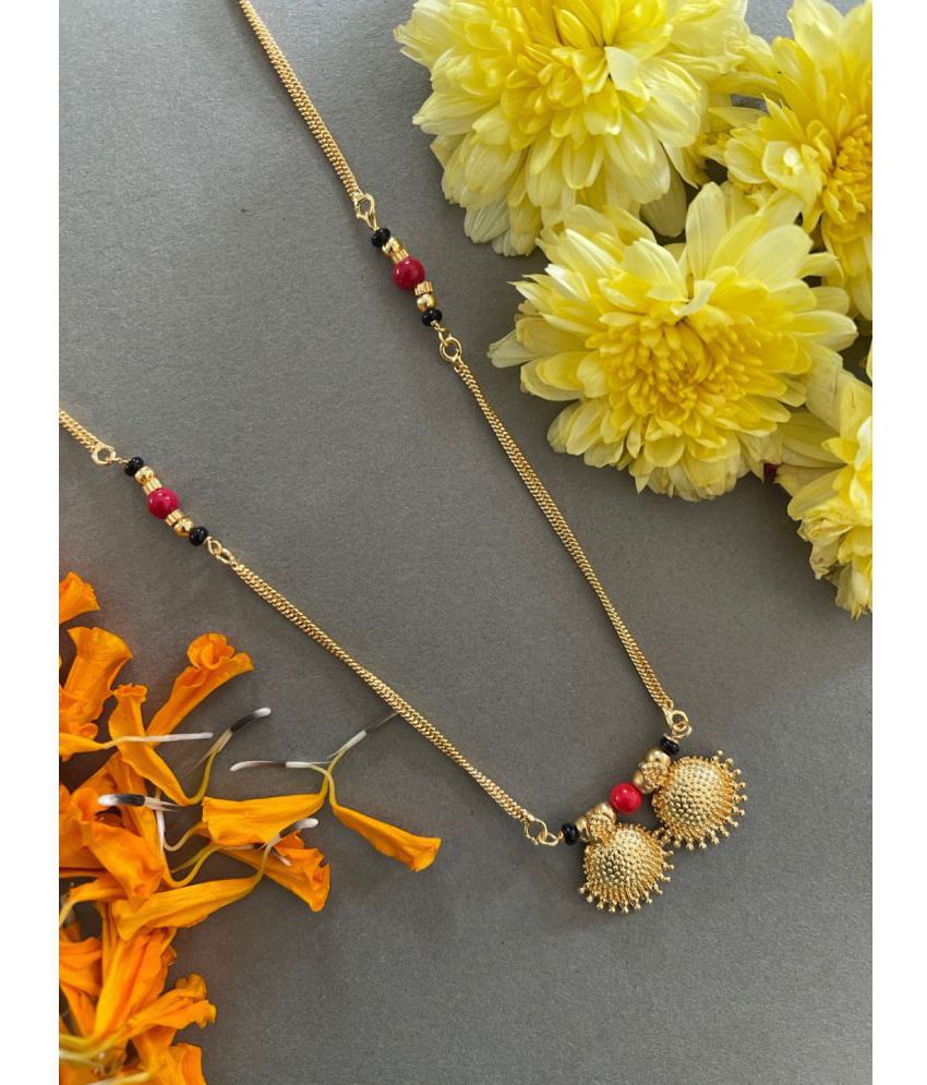     			Long Mangalsutra Designs Gold Plated Necklace maharashtrian/south indian style vati Pendant mangalsutra red black beads gold chain multicolor chain Gold Mangalsutra Latest Designs For Women (30 Inches)