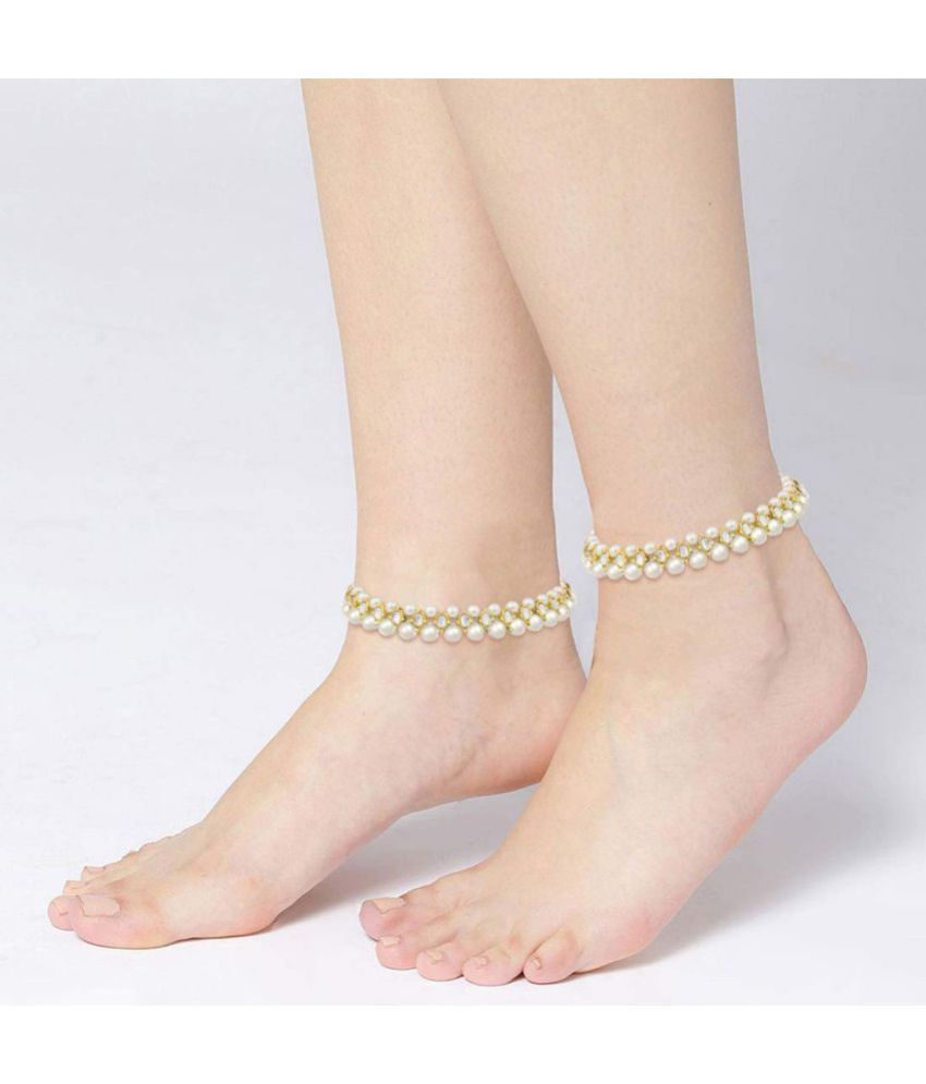     			I Jewels Gold Plated pearl Beaded Adjustable Bridal Anklets/Payal For Women/Girls  (A030W)