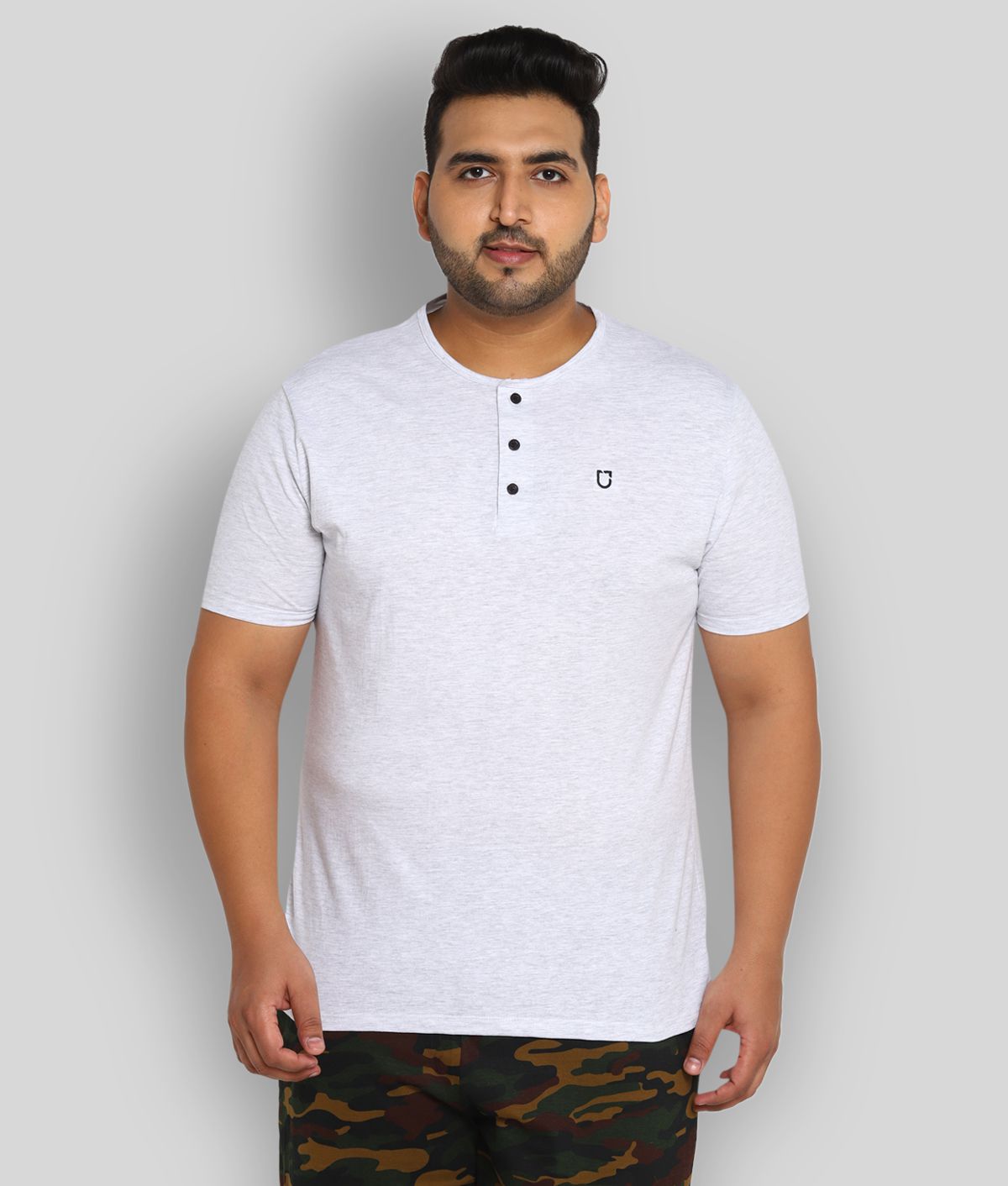     			Urbano Plus - White Cotton Regular Fit Men's T-Shirt ( Pack of 1 )