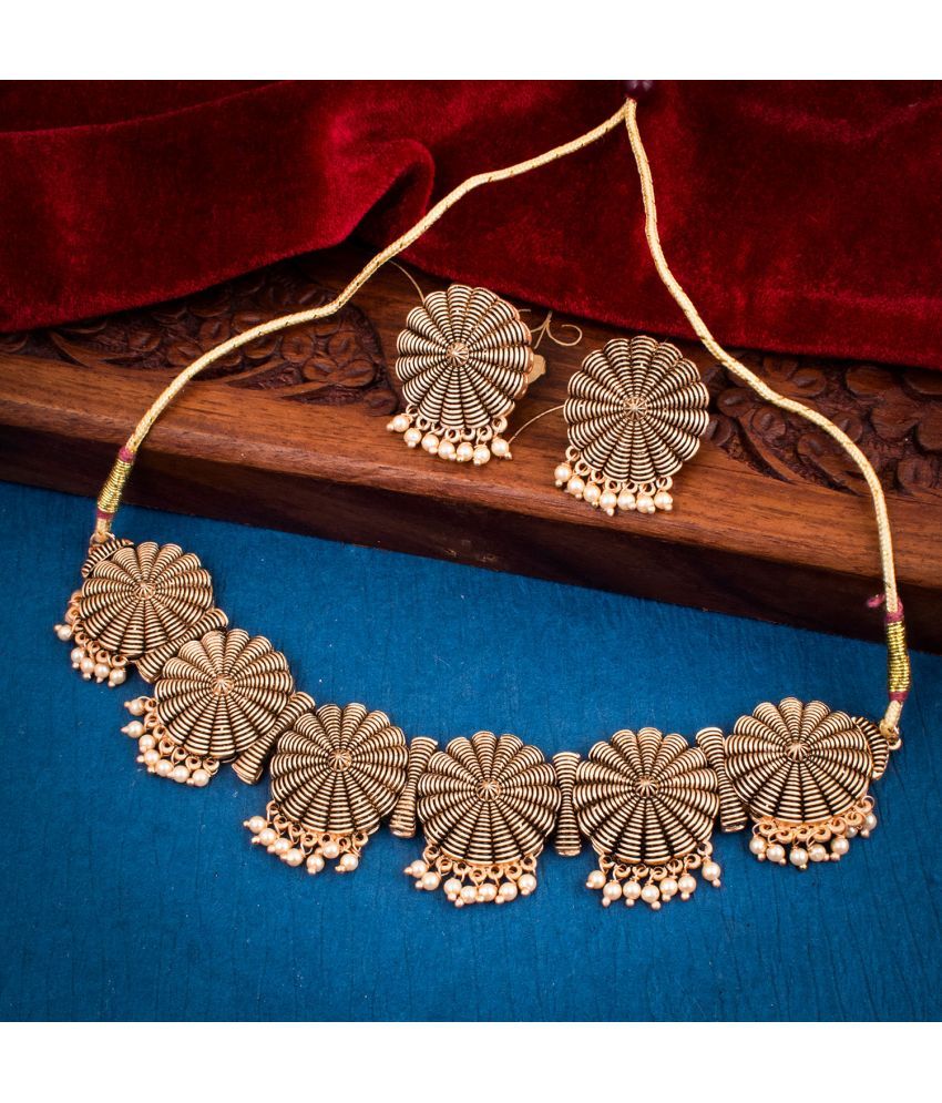     			Sukkhi Brass Golden Traditional Necklaces Set Choker