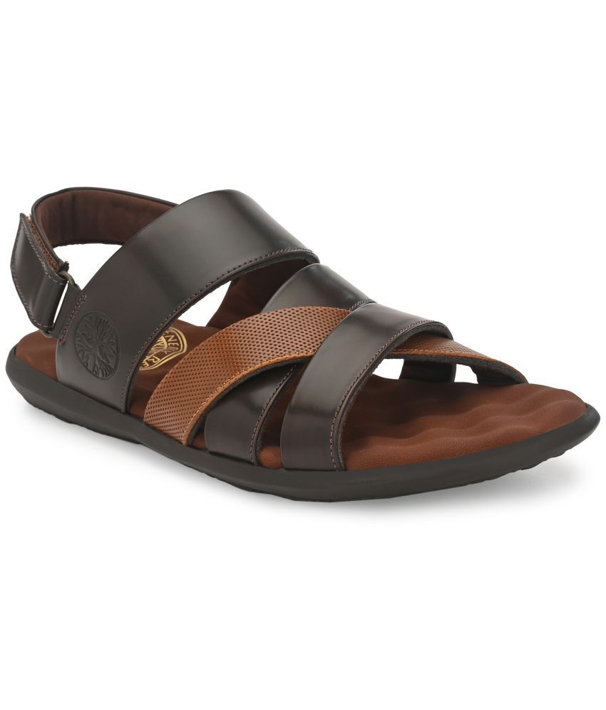     			UNDERROUTE Brown Synthetic Leather Sandals