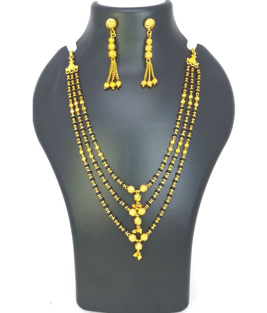     			Soni jewellery - Golden Alloy Necklace ( Pack of 1 )
