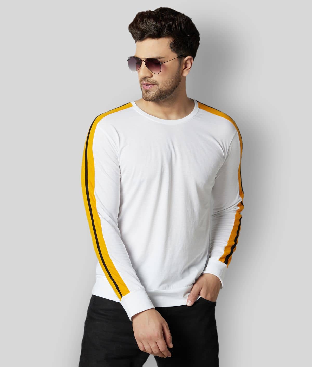 gespo white t shirt