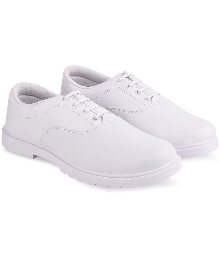 Campus - White Boy's School Shoes ( 1 Pair )