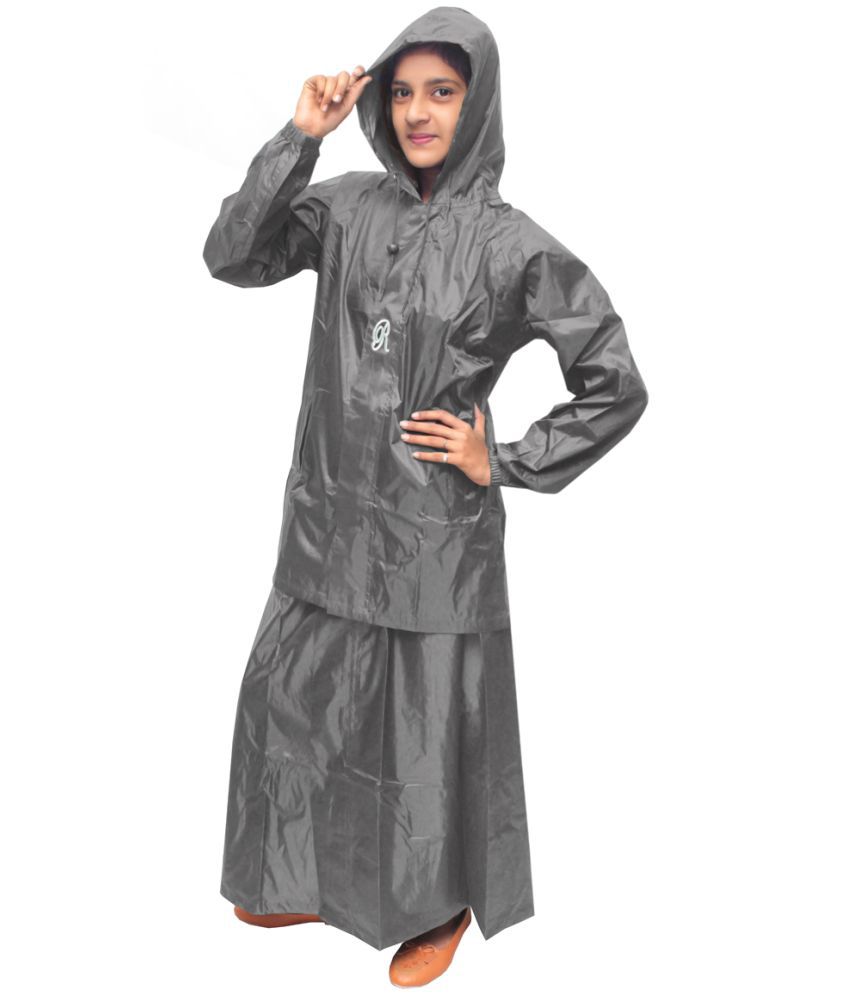     			Goodluck Waterproof Nylon Raincoat Set - Grey