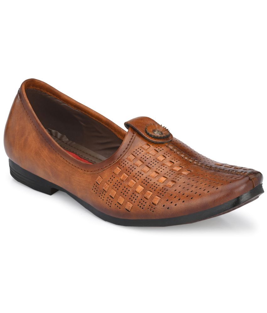     			Fashion Victim - Tan Men's Jutti