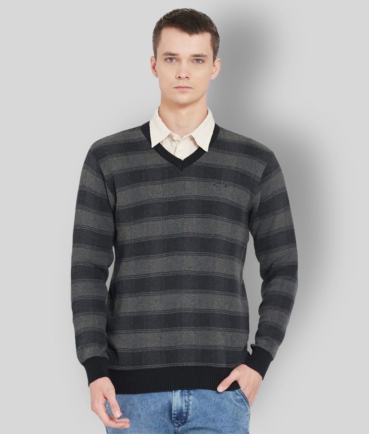     			Duke Black V Neck Sweater