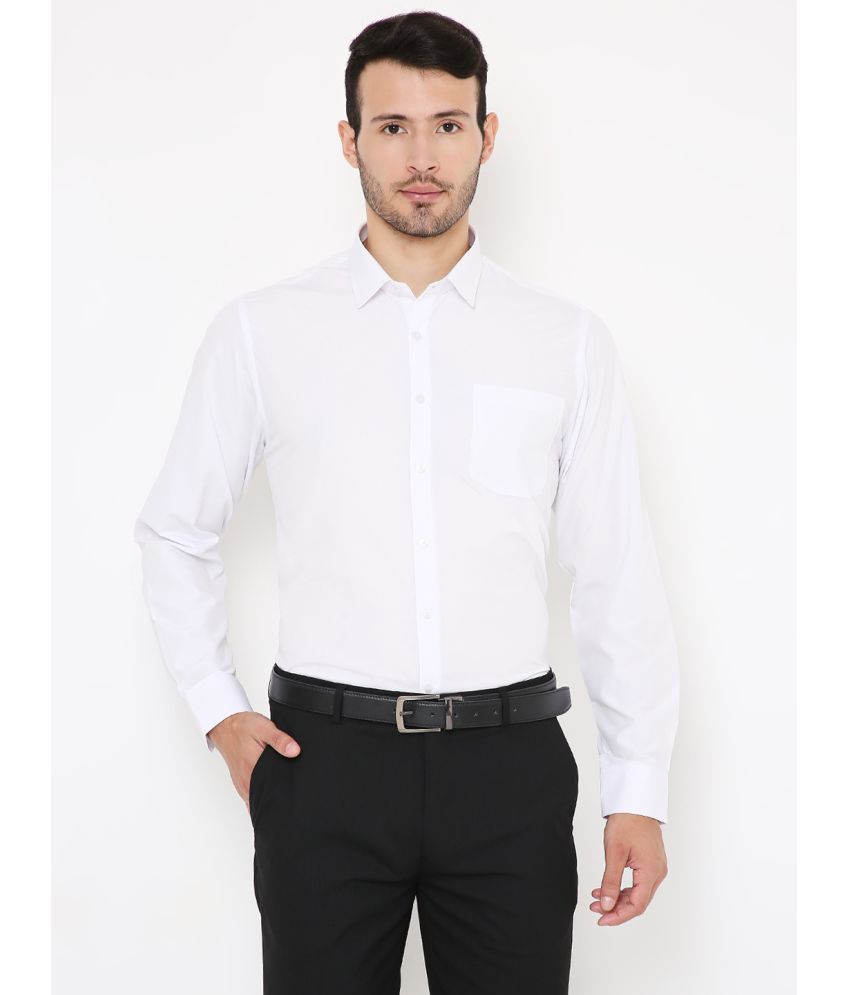     			Maharaja - White Cotton Blend Slim Fit Men's Formal Shirt ( Pack of 1 )