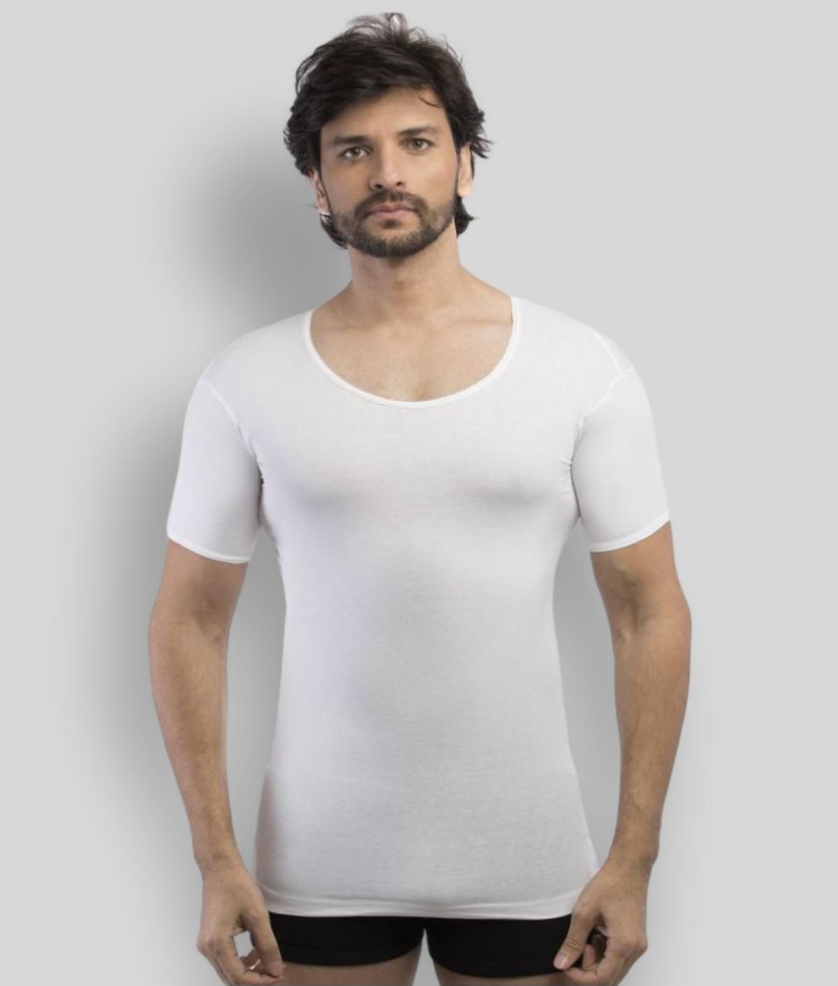 VIP - White Cotton Blend Men's Vest  ( Pack of 4 )