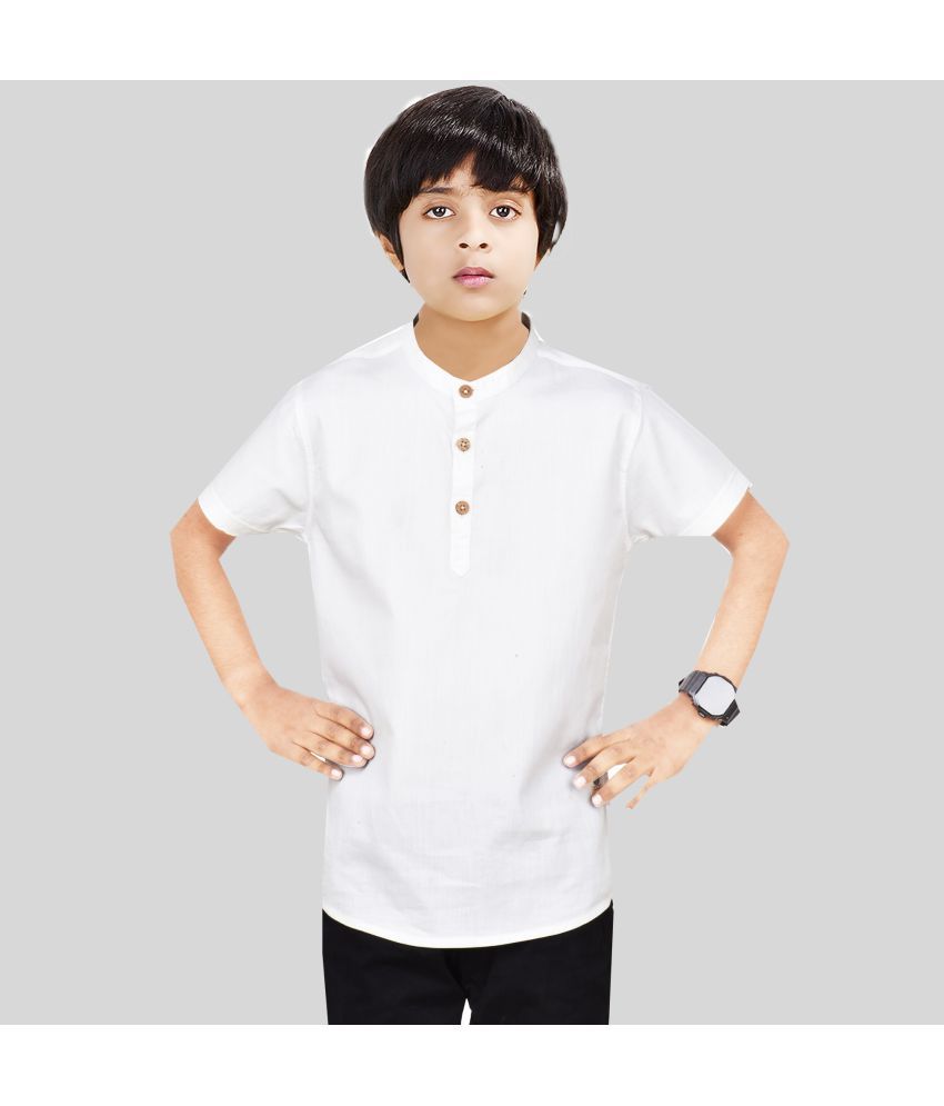     			Made In The Shade 100% Cotton Boys Half Sleeve Kurta