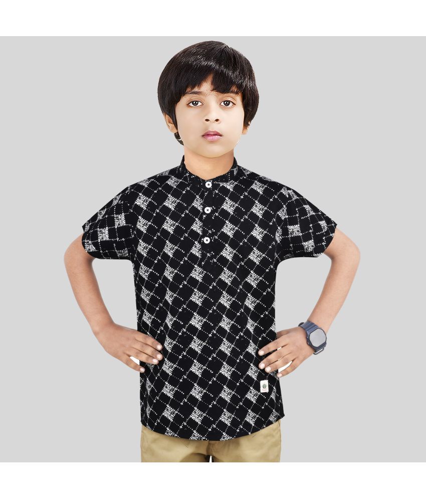     			Made In The Shade Pack of 1 Boys Cotton Kurta ( Black )