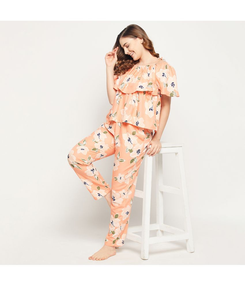     			Clovia - Peach Rayon Women's Nightwear Nightsuit Sets ( Pack of 1 )