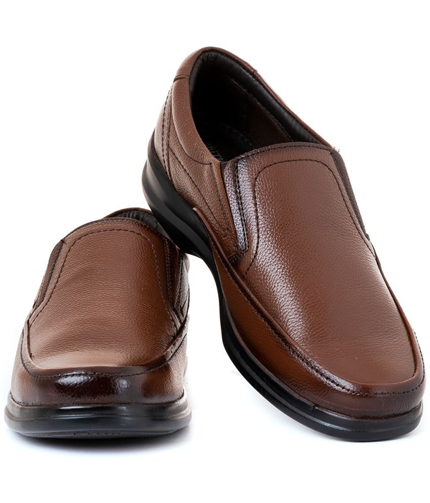     			Khadim's - Brown Men's Slip On Formal Shoes