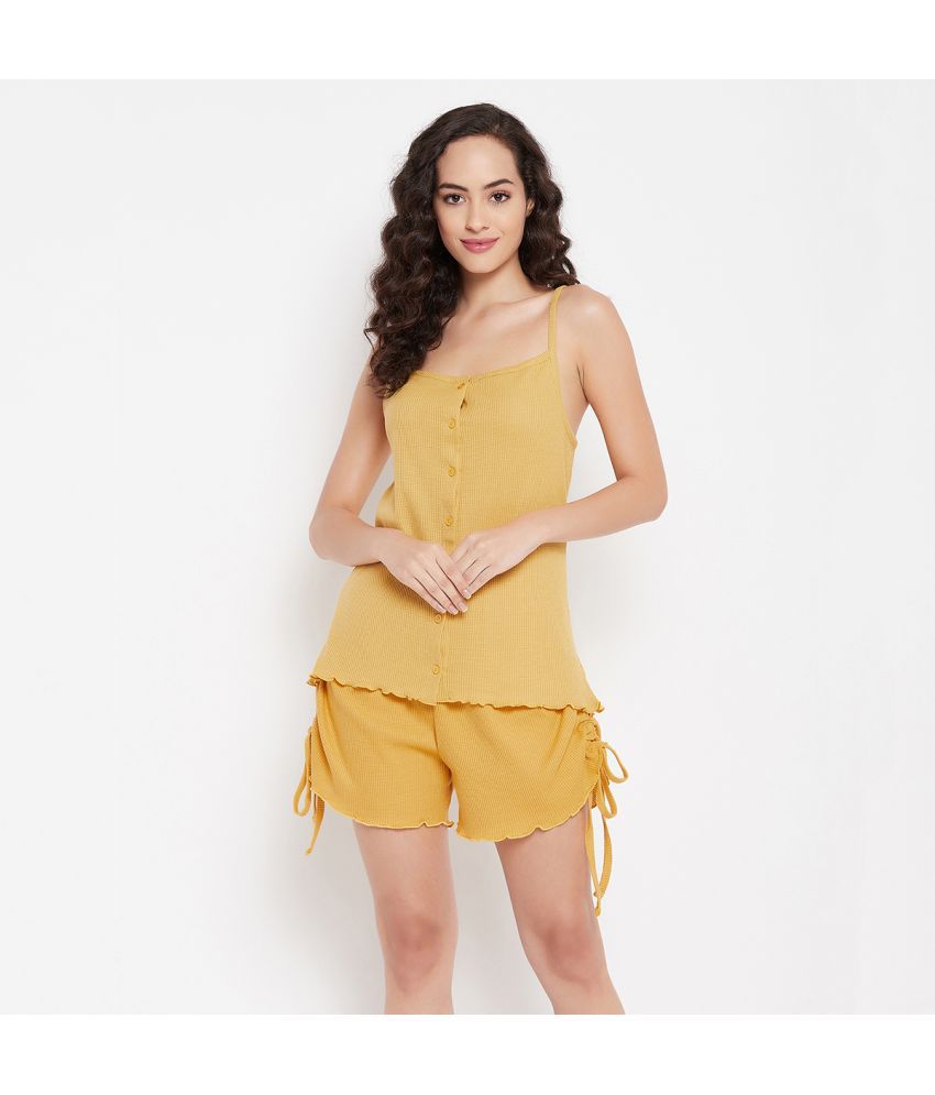     			Clovia - Yellow Cotton Women's Nightwear Nightsuit Sets ( Pack of 1 )