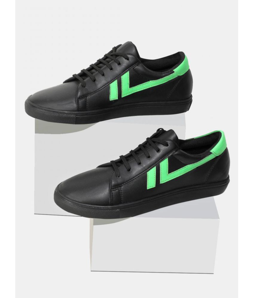     			RapidBox - Green Men's Sneakers