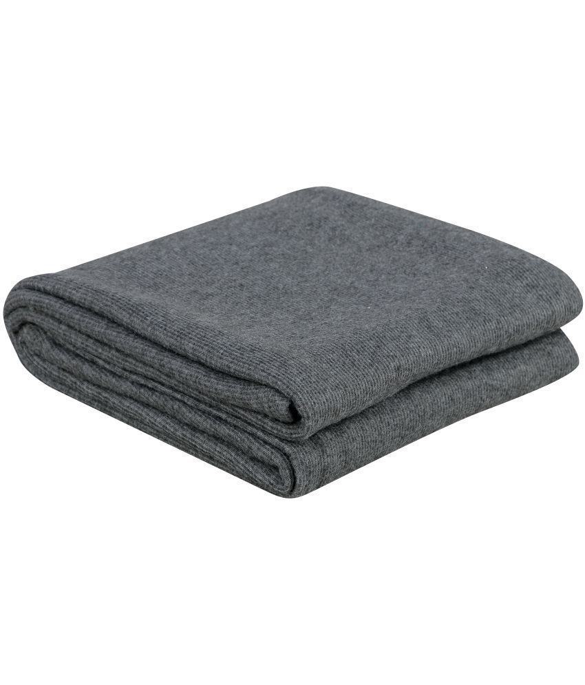 HOMETALES - Grey Fleece Mild Winter Double Blanket ( Pack of 1 )