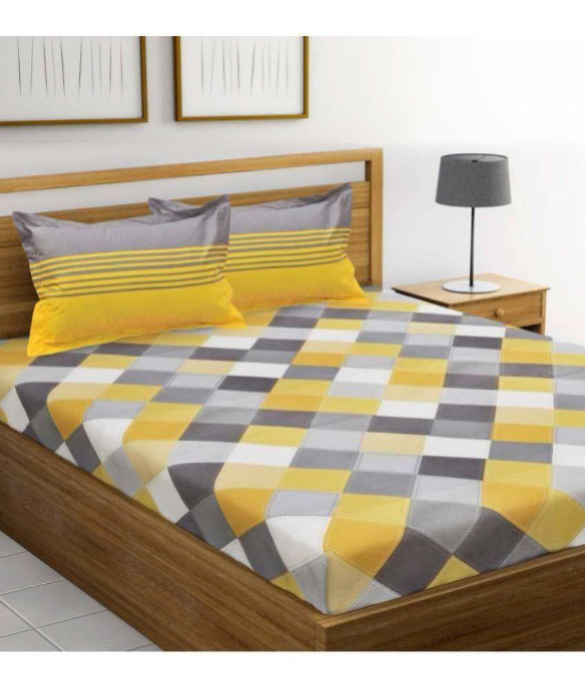     			HOMETALES Cotton Big Checks Double Bedsheet with 2 Pillow Covers-Yellow