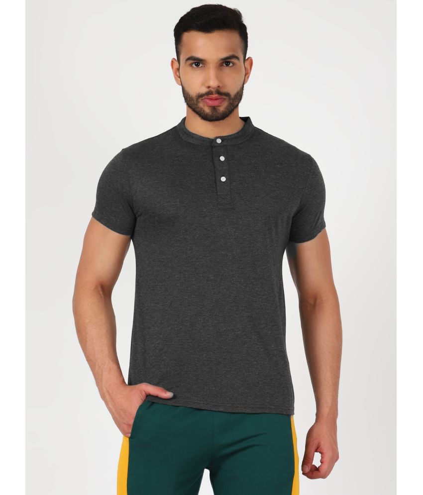     			UrbanMark Men Regular Fit Half Sleeves Henley Solid T Shirt - Charcoal
