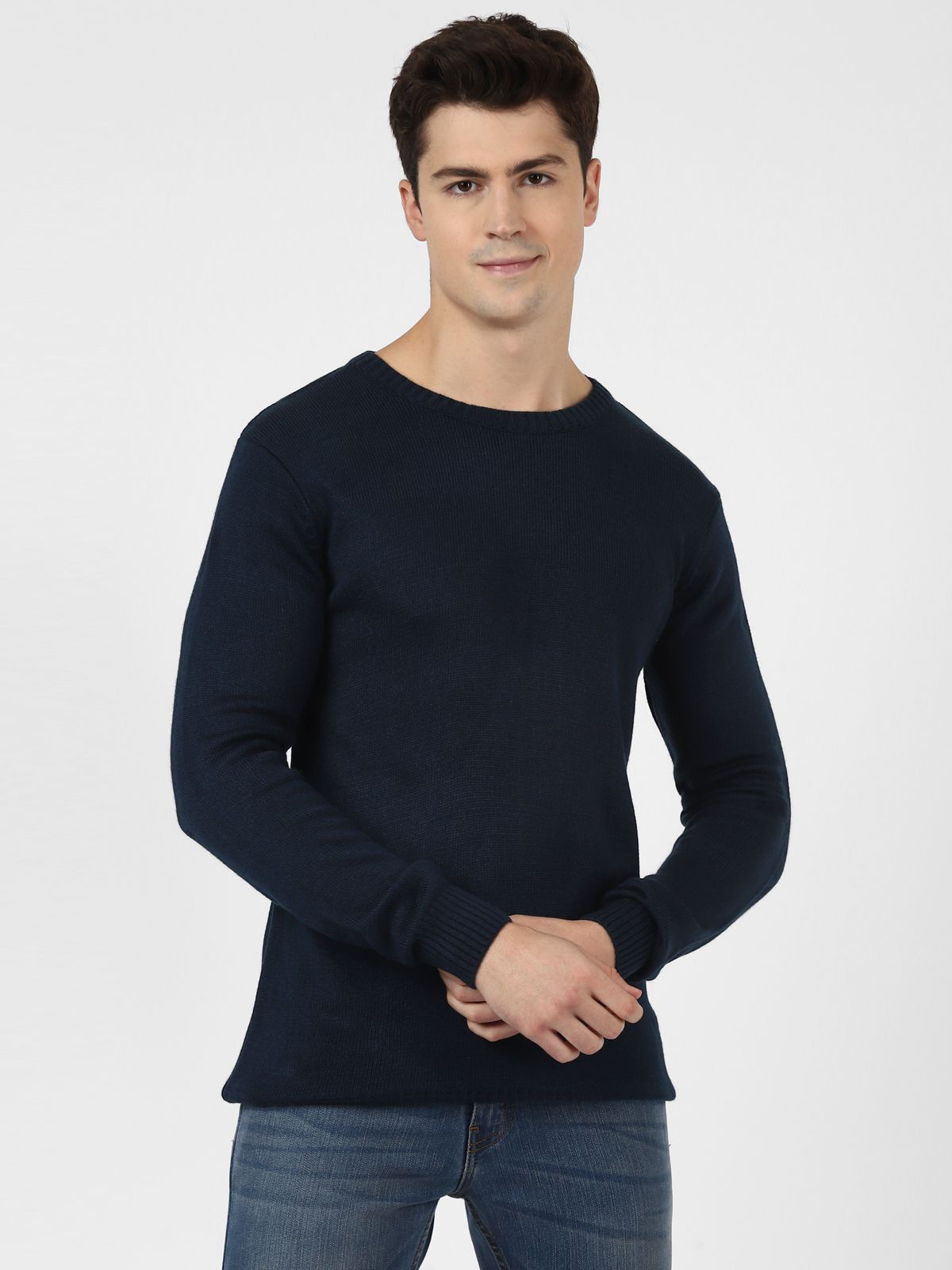     			UrbanMark Men Regular Fit Round Neck Full Sleeves Solid Pullover Sweater-Navy