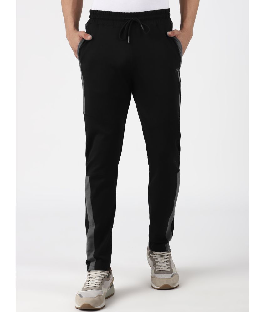     			UrbanMark Men Regular Fit Colorblock Stretch Trackpant-Black & Grey