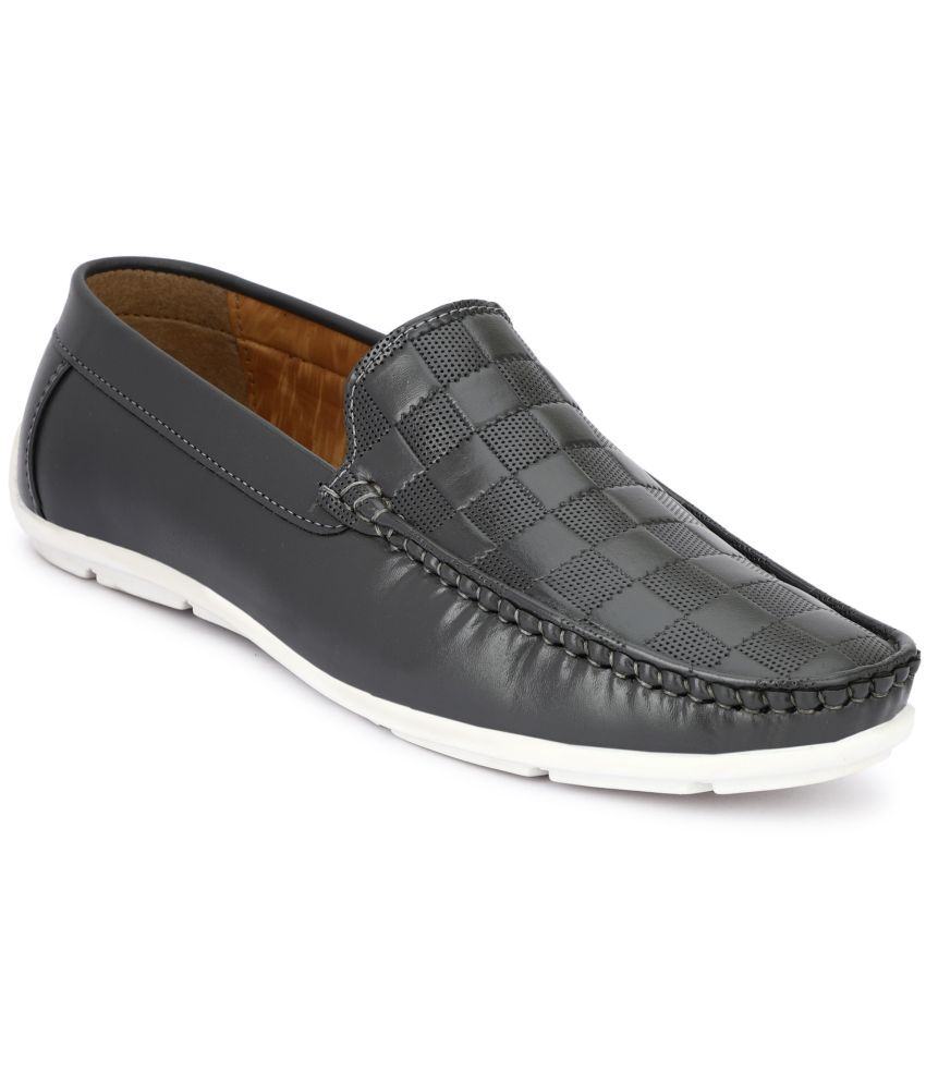     			Buxton - Gray Men's Slip on