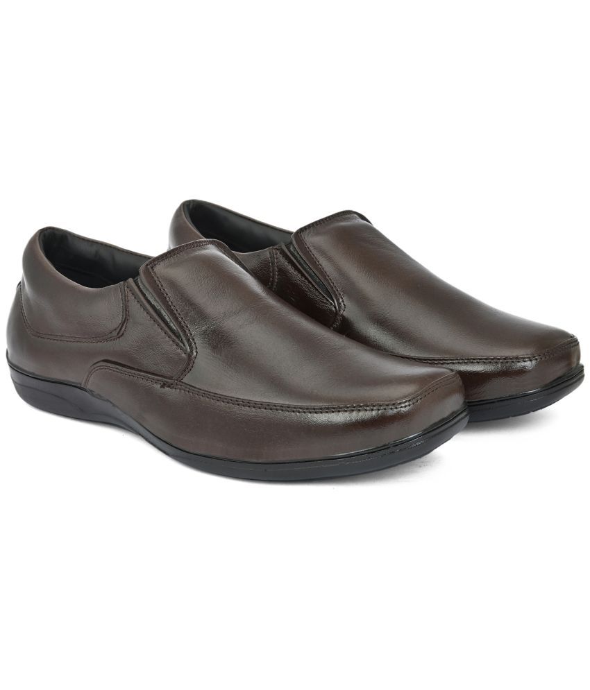     			Fashion Victim - Brown Men's Slip On Formal Shoes