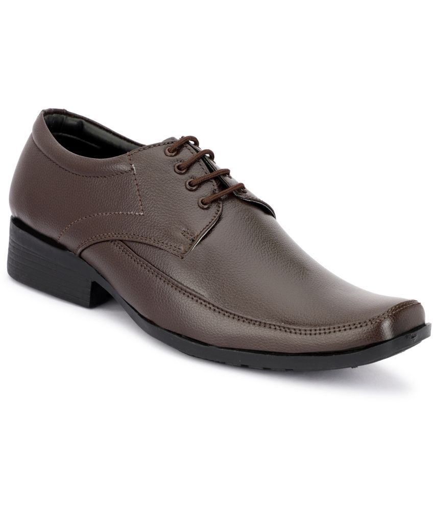     			Buxton - Brown Men's Derby Formal Shoes