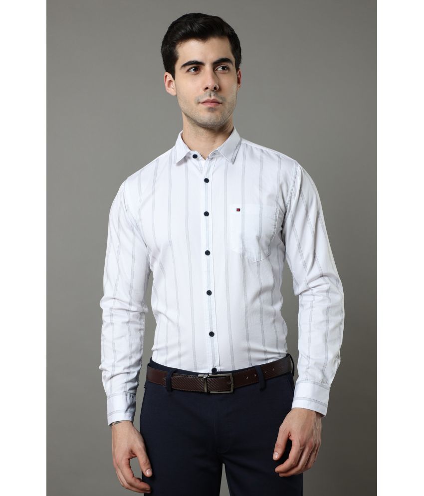     			Cool Colors - White 100% Cotton Slim Fit Men's Casual Shirt ( Pack of 1 )