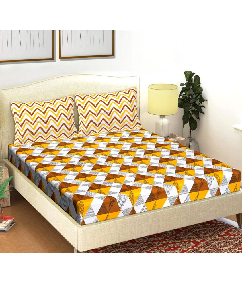     			FrionKandy Living Cotton Abstract Double Bedsheet with 2 Pillow Covers - Yellow