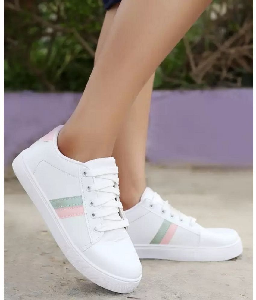     			Fabbmate - White Women's Sneakers