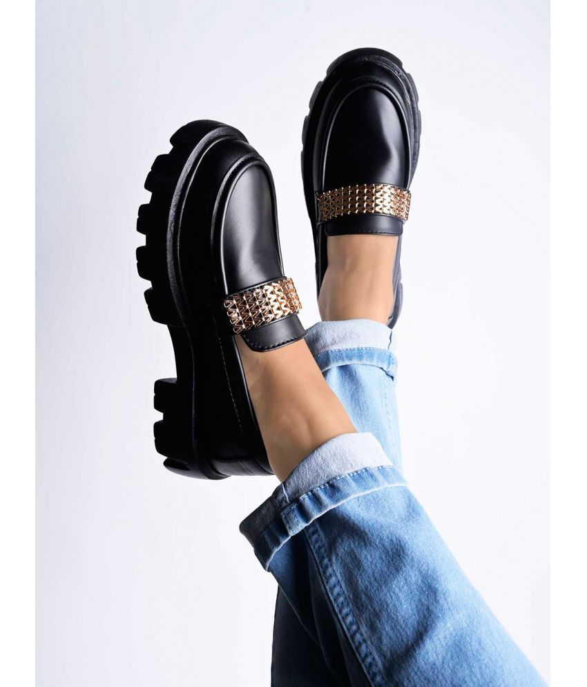     			Shoetopia - Black Women's Loafers