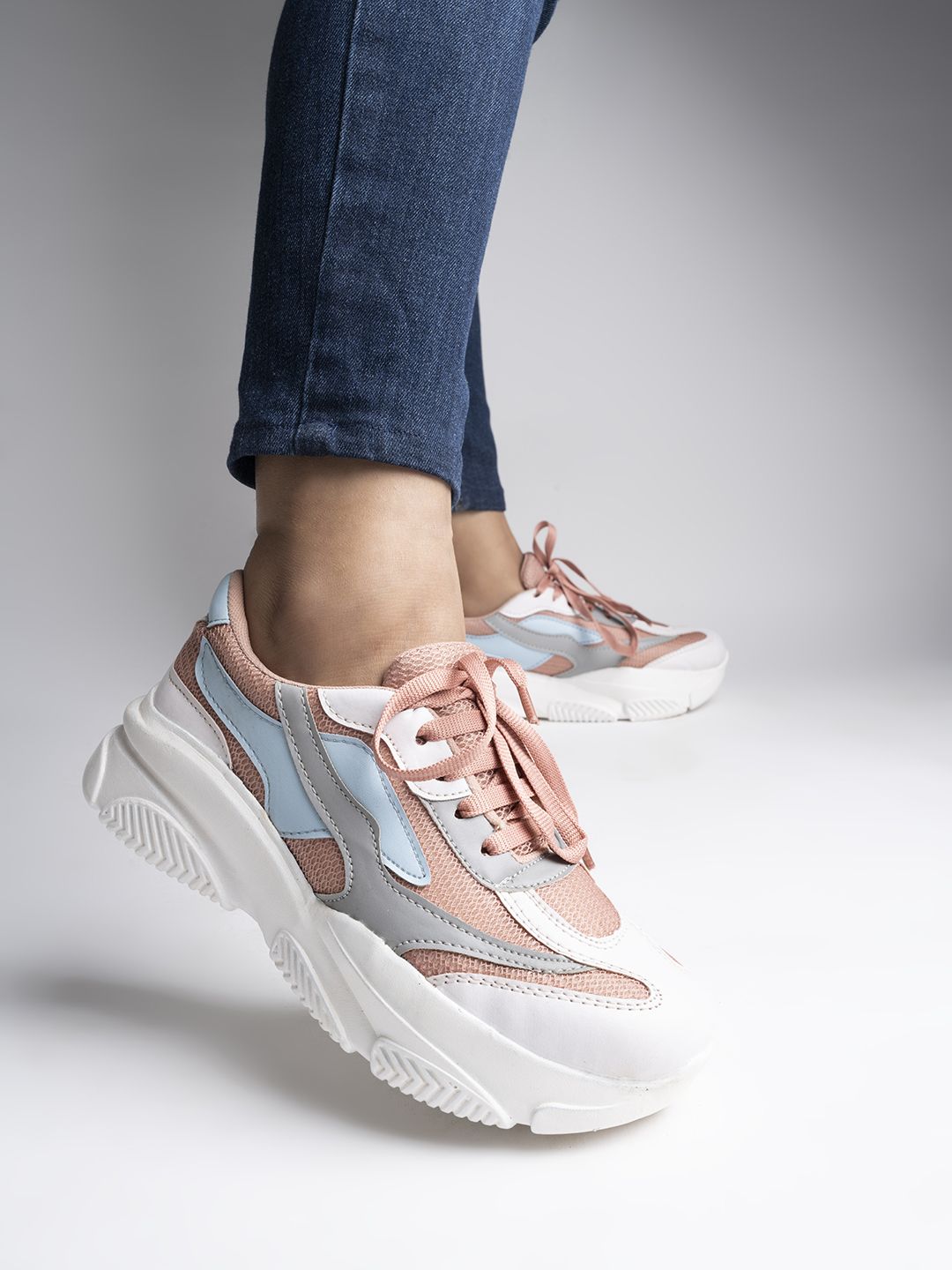     			Shoetopia - Peach Women's Running Shoes