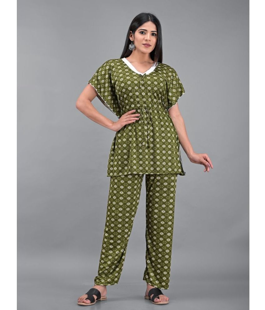    			Apratim - Green Satin Women's Nightwear Nightsuit Sets ( Pack of 1 )