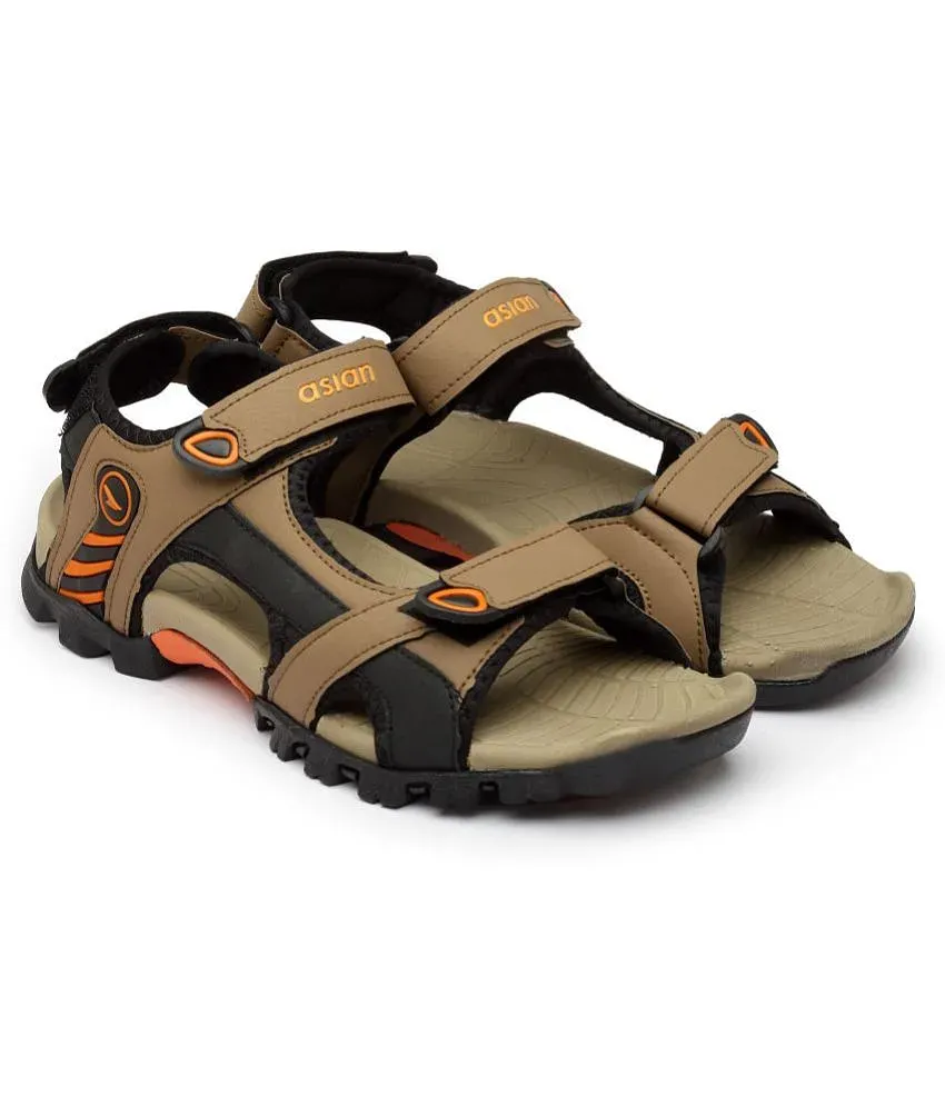 Trendy men's sandals for a stylish summer look