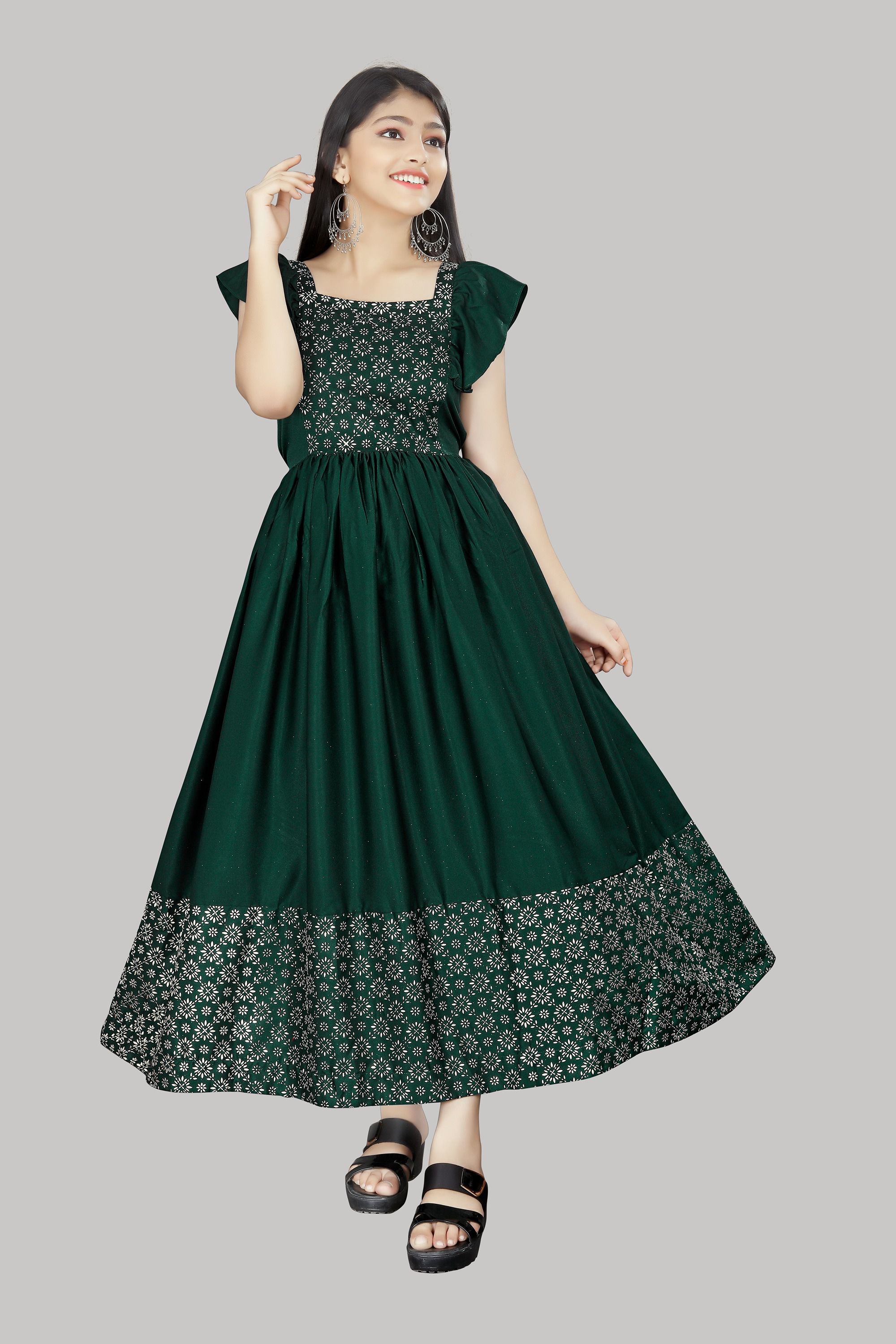     			R K Maniyar - Green Silk Blend Girls Gown ( Pack of 1 )
