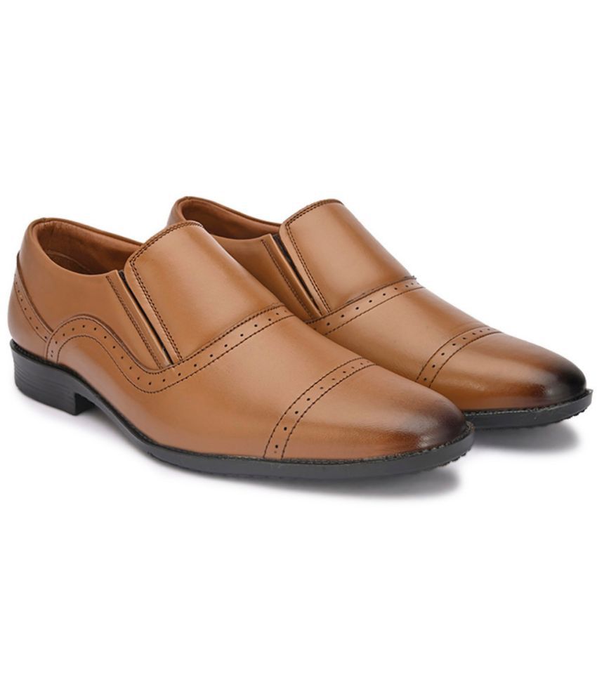     			Fashion Victim - Brown Men's Brogue Formal Shoes
