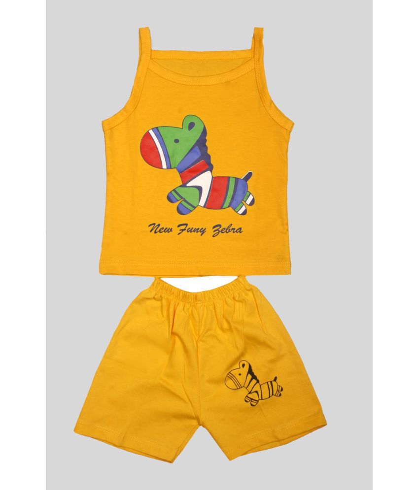     			TRITI - Yellow Cotton Girls Top With Shorts ( Pack of 1 )