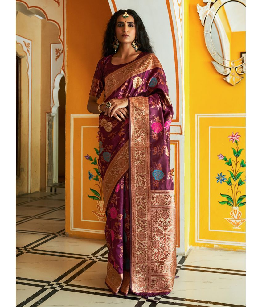     			Janasya - Wine Banarasi Silk Saree With Blouse Piece ( Pack of 1 )