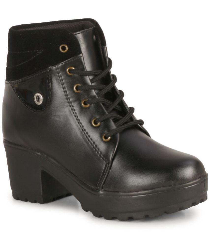     			Ishransh - Black Women's Ankle Length Boots