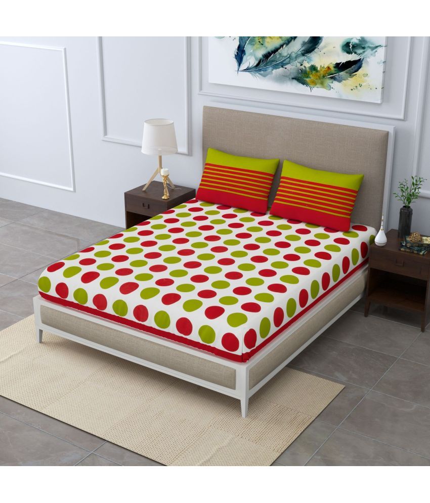     			Uniqchoice Cotton Floral Double Bedsheet with 2 Pillow Covers - Red