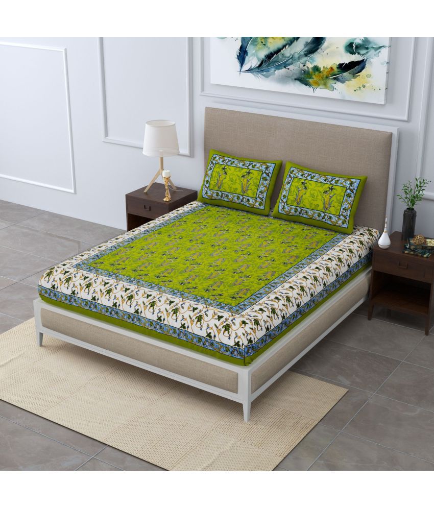     			Uniqchoice Cotton Floral Double Bedsheet with 2 Pillow Covers - Green