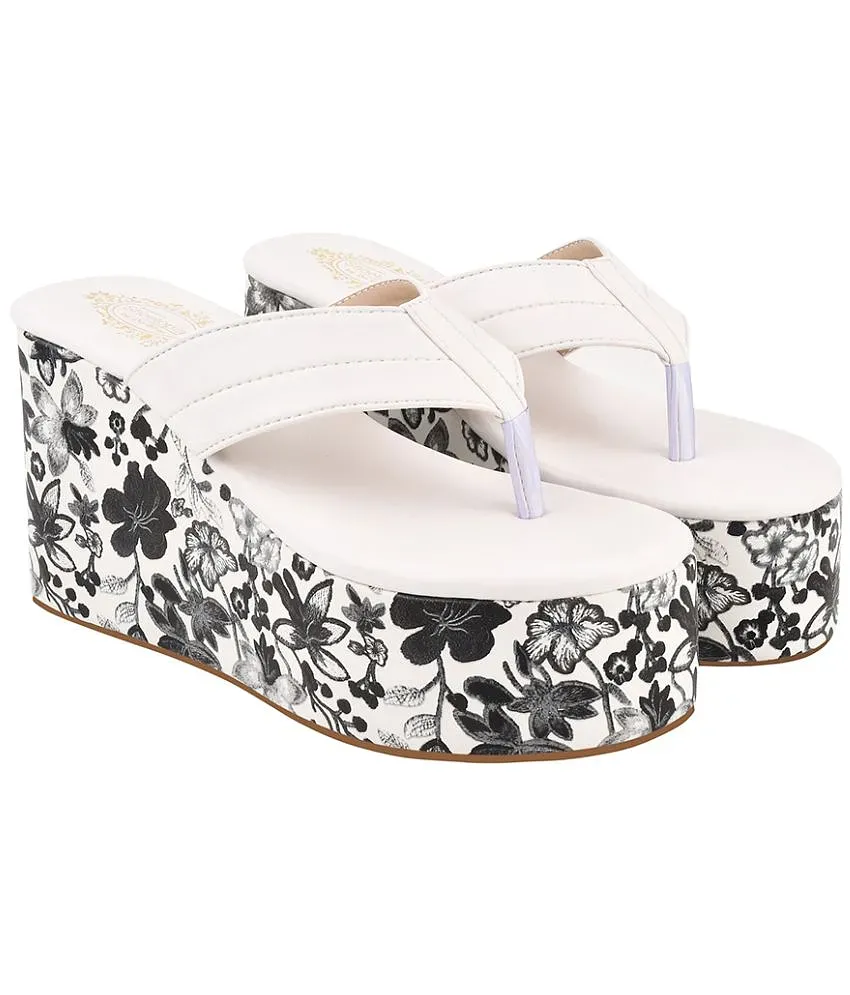 Stylish Trendy Casual Elegant Flower Embellished White Flats With