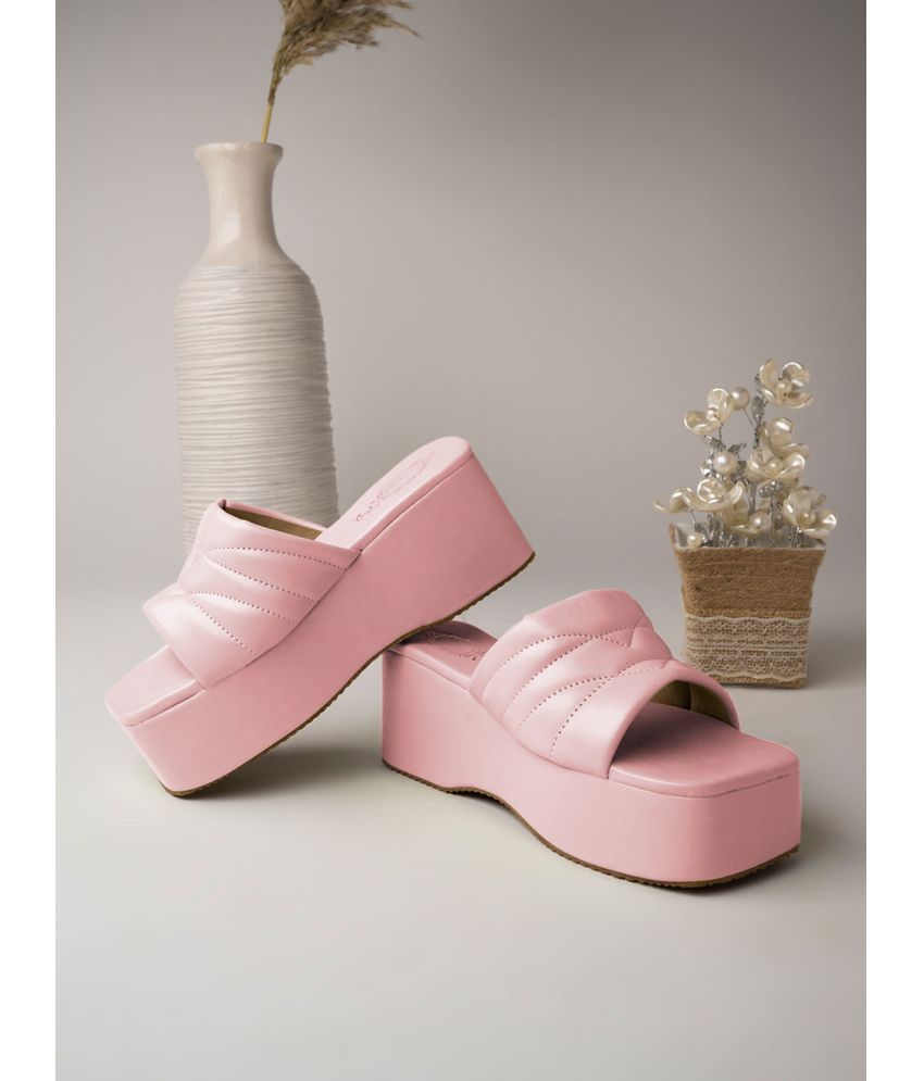     			Shoetopia Retro Style Mauve Platform Heels & Girls