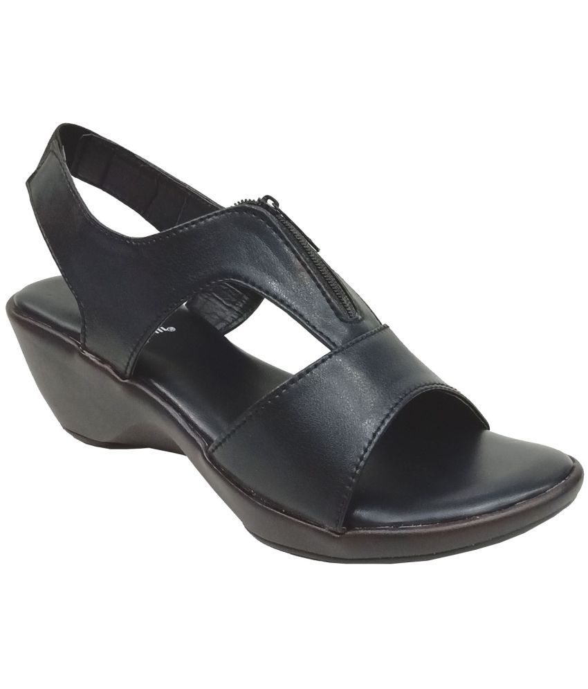     			Racecourse - Black Women's Sandal Heels