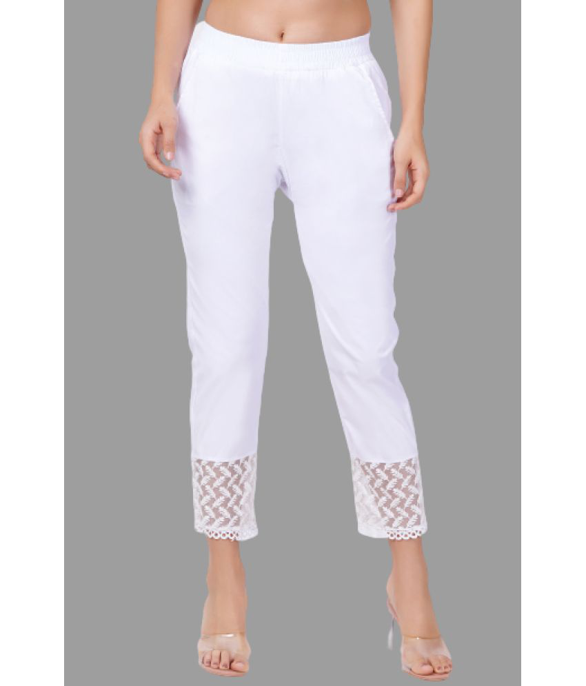     			Aadrika - White Cotton Blend Regular Women's Casual Pants ( Pack of 1 )